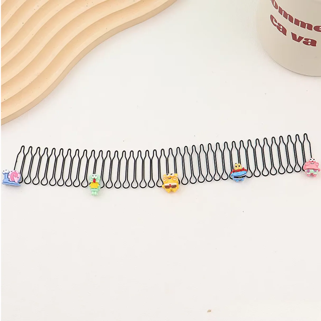 Cute Cartoon Design Hair Comb Strip Kids and Adults (Pack of 4) (Random Design) - Image 6