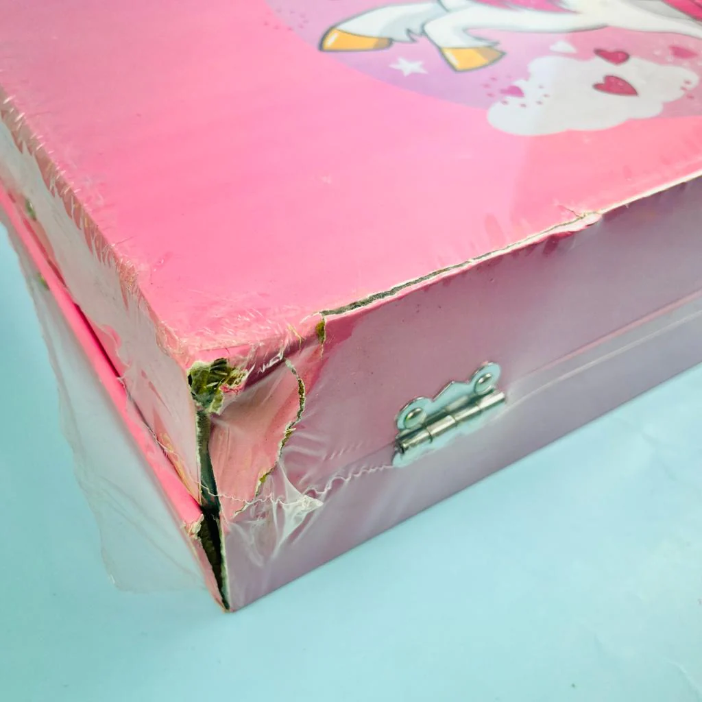 Unicorn Art Paint Set at GREAT DISCOUNT ( Case is Slightly Damaged ) - Image 3