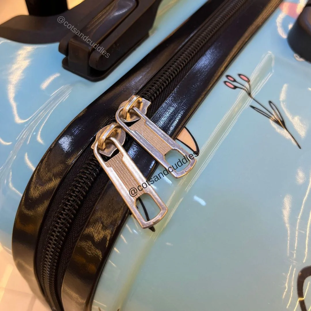Secure and Stylish: Kids Trolley Bag with Password Lock - Keep Their Belongings Safe (Prepaid Only) - Image 6