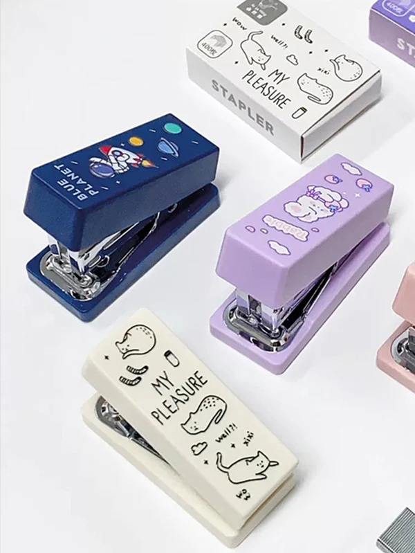 Whimsical Delight: Cartoon Graphic Stapler & Staple Set - Image 4